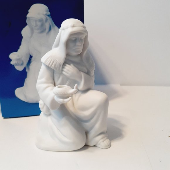 Vintage Avon Nativity Collectibles The Innkeeper 1988 Original Box - Picture 1 of 9